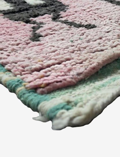 Pink Handwoven Berber Wool Rug 9.5 x 6.5 ft / 290 x 200 cm
