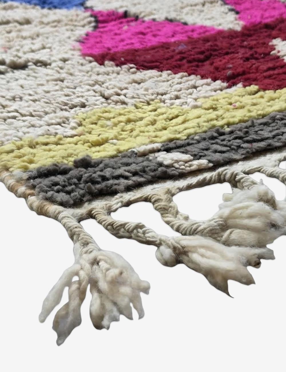 Handwoven Berber Wool Rug 9 x 6.8 ft / 274 x 210 cm