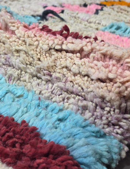 Handwoven Berber Boujad Rug 8.5 x 7 ft / 260 x 215 cm