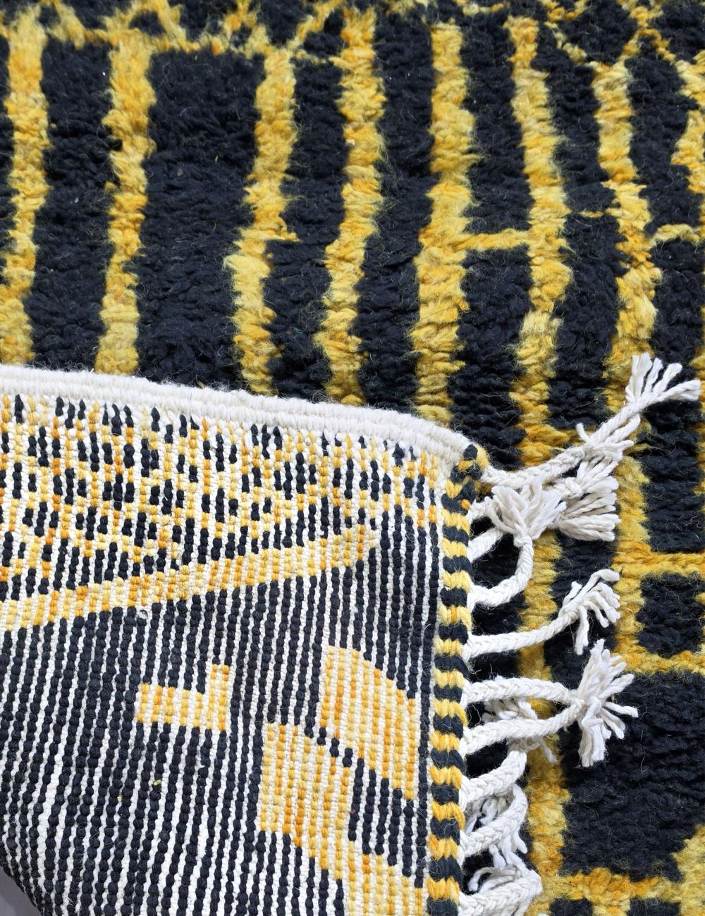 Contemporary Moroccan Rug 9.8 x 8.4 ft / 300 x 258 cm