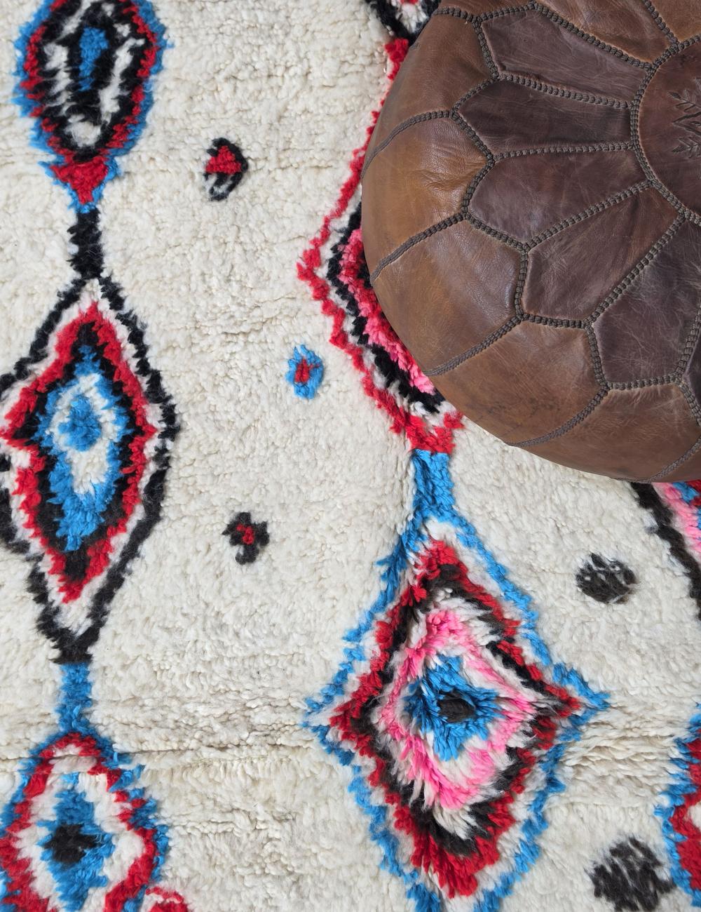 Moroccan Azilal Accent Rug 8.3 x 4.5 ft / 254 x 140 cm