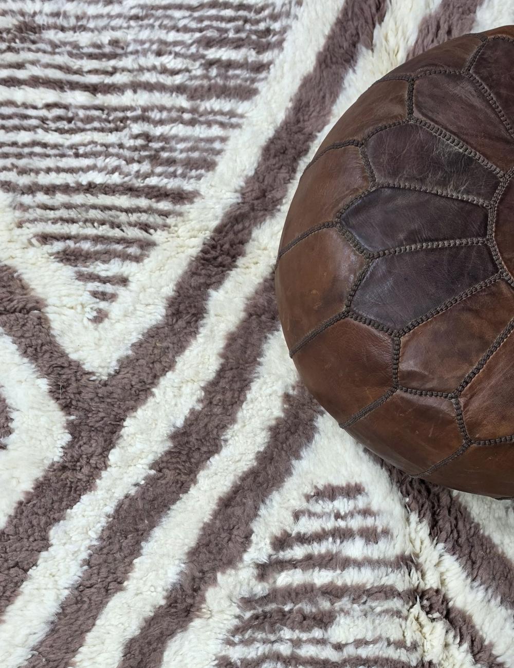 Contemporary Moroccan Rug 9.8 x 8 ft / 300 x 246 cm