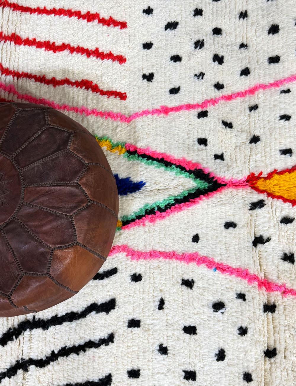 Handmade Berber Azilal Rug 9.8 x 6.2 ft / 300 x 190 cm
