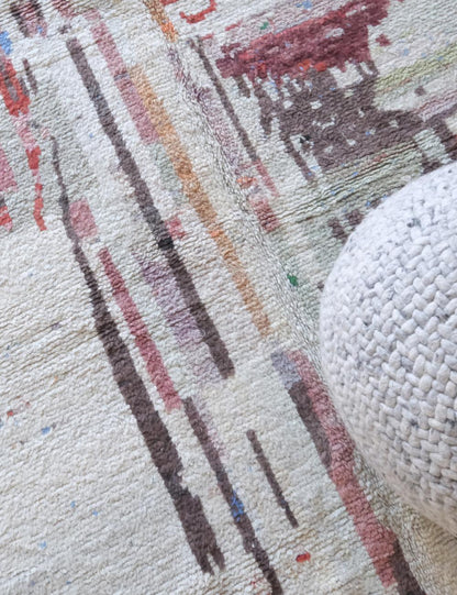 Moroccan Abstract Wool Rug 7.9 x 6 ft / 240 x 185 cm - Surcoma