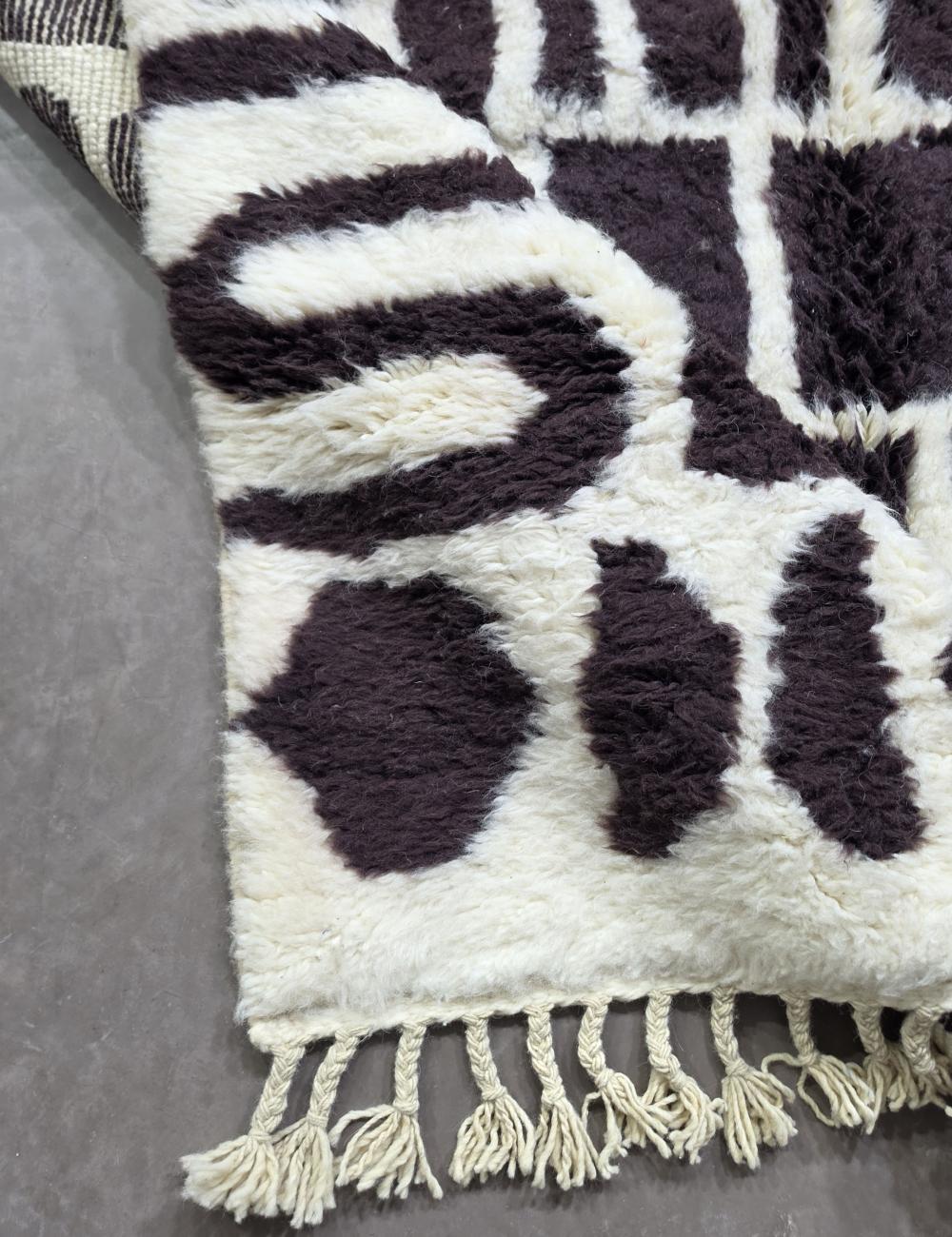 Moroccan Area Rug 9.2 x 6.4 ft / 280 x 195 cm