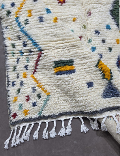 Moroccan Artisan Azilal Rug 7.2 x 6.2 ft / 219 x 189 cm