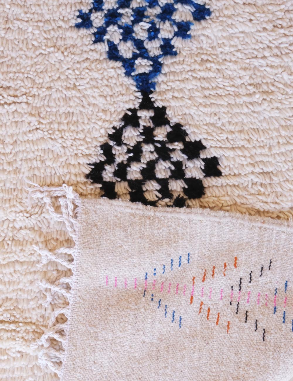 Moroccan Azilal Cream and Pink Rug 9.2 x 7 ft / 280 x 216 cm