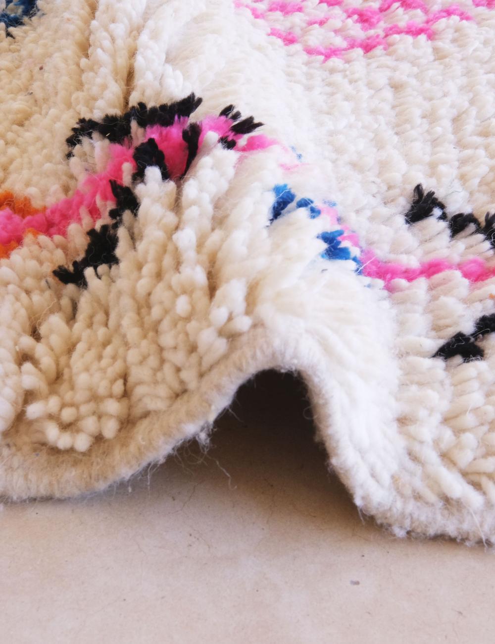 Moroccan Azilal Cream and Pink Rug 9.2 x 7 ft / 280 x 216 cm