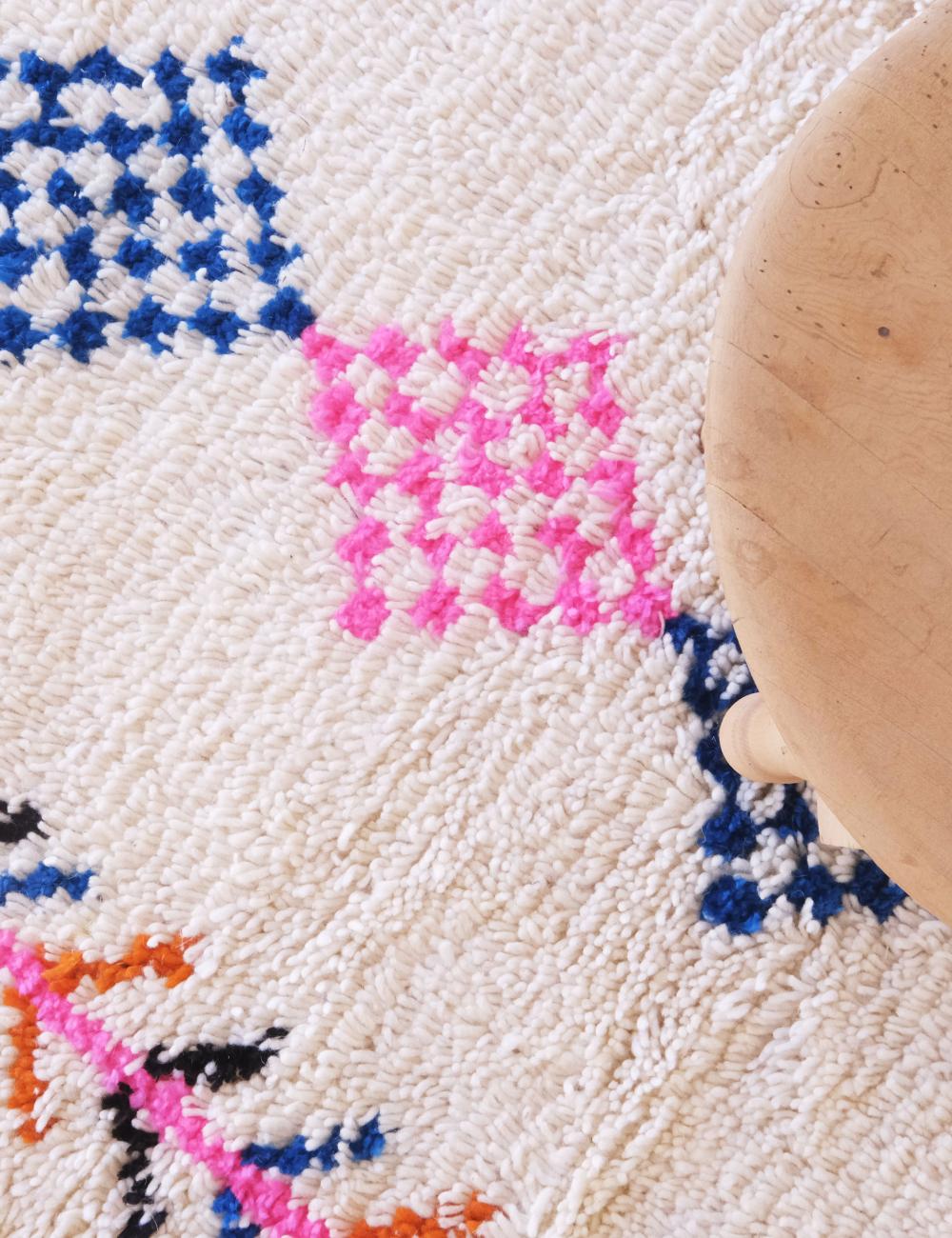 Moroccan Azilal Cream and Pink Rug 9.2 x 7 ft / 280 x 216 cm