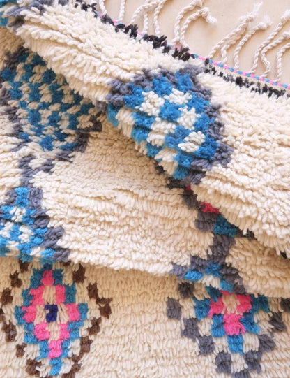 Moroccan Azilal Wool Rug 8.9 x 6.8 ft / 270 x 210 cm - Surcoma