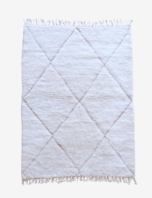 Moroccan White Beni Mrirt Wool Rug 6.2 x 4.2 ft / 188 x 128 cm