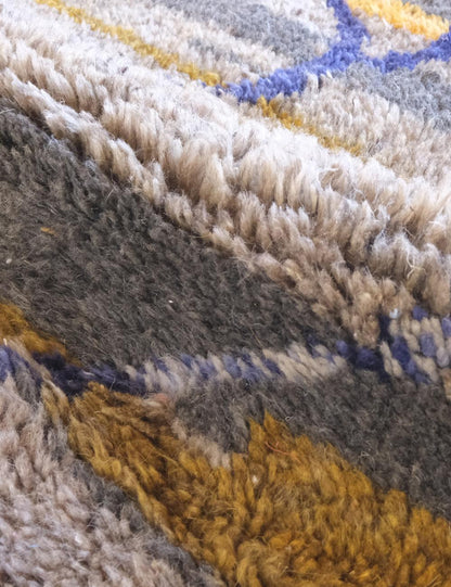 Moroccan Abstract Beni MRirt Wool Rug 8.4 x 5.2 ft / 257 x 160 cm - Surcoma