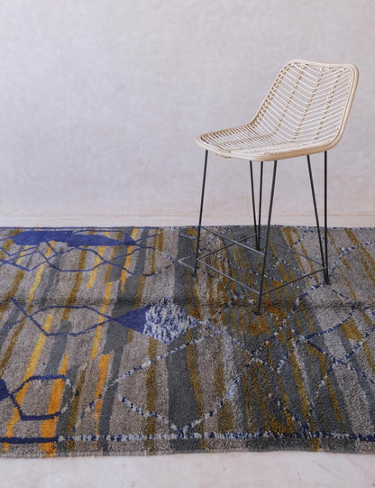 Moroccan Abstract Beni MRirt Wool Rug 8.4 x 5.2 ft / 257 x 160 cm - Surcoma