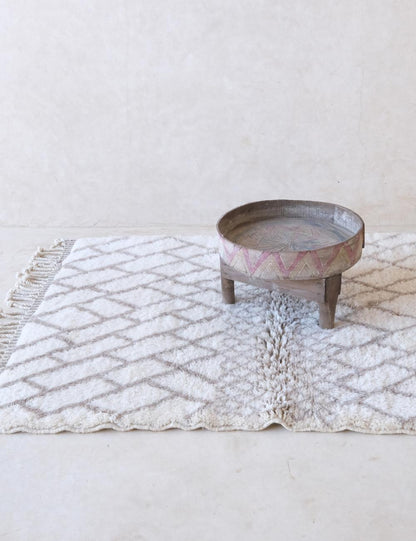 Beni Mrirt Moroccan Small Neutral Wool Rug 5.1 x 3.6 ft / 154 x 112 cm - Surcoma