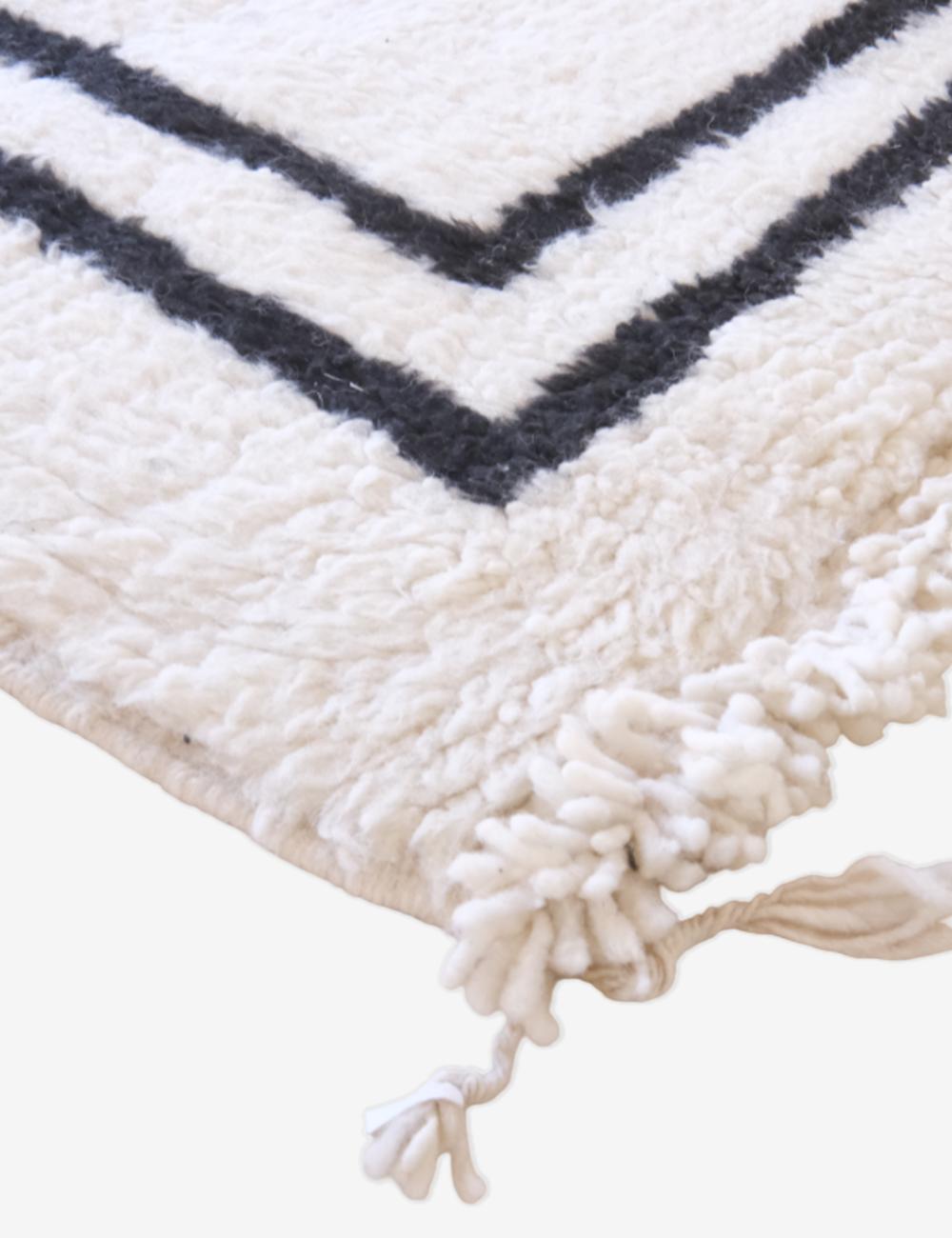 Beni Ourain Style Moroccan Rug - Forma 19