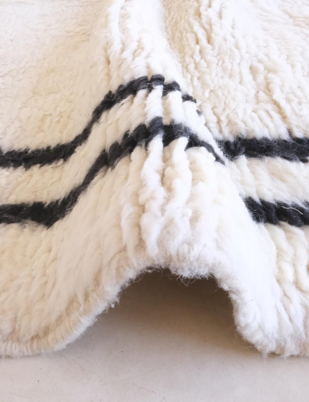 Beni Ourain Style Moroccan Rug - Forma 19