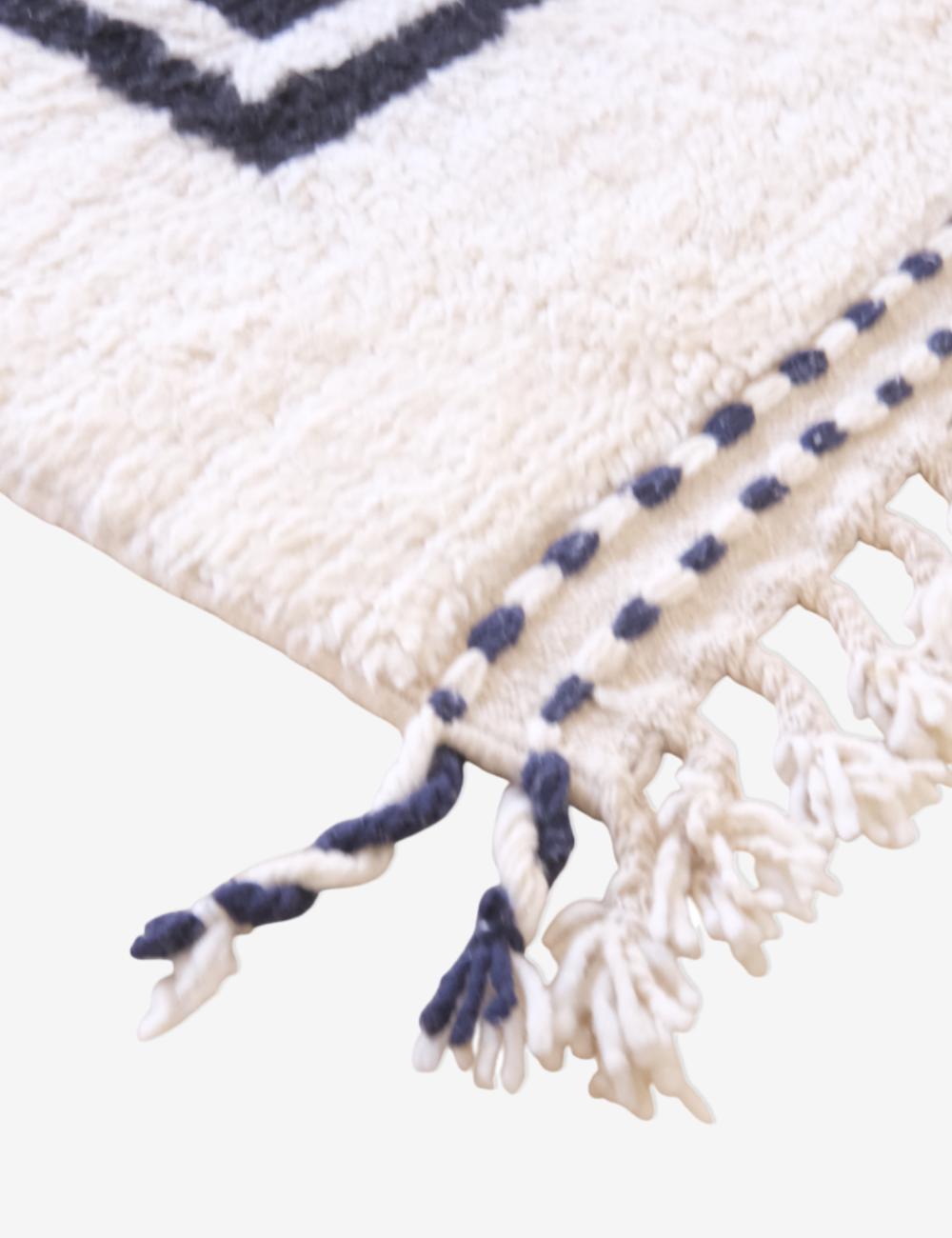 Black and White Custom Moroccan Rug - Forma 29