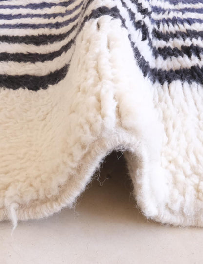 Black and White Custom Moroccan Rug - Forma 29