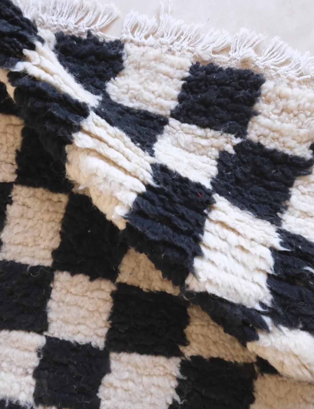 Black Checkered Wool Rug 6.9 x 5 ft / 210 x 153 cm