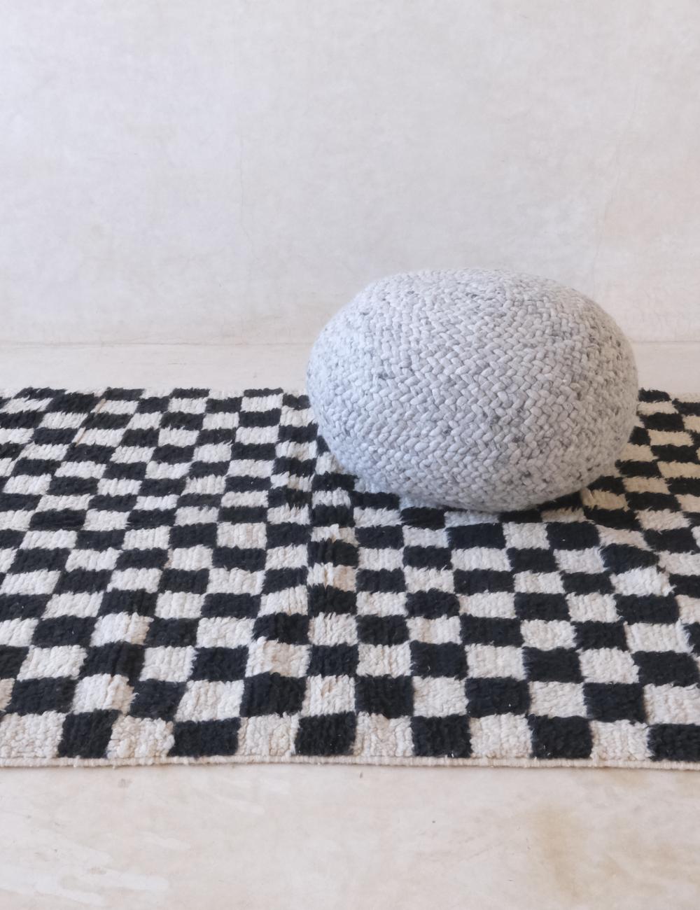 Black Checkered Wool Rug 6.9 x 5 ft / 210 x 153 cm