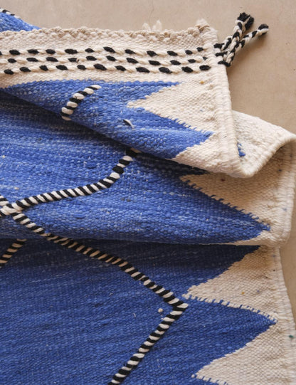 Moroccan Blue Flatwoven Rug 9 x 4.4 ft / 274 x 135 cm - Surcoma
