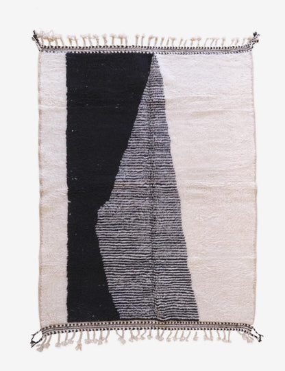 Custom Black and White Modern Moroccan Rug - Forma 69