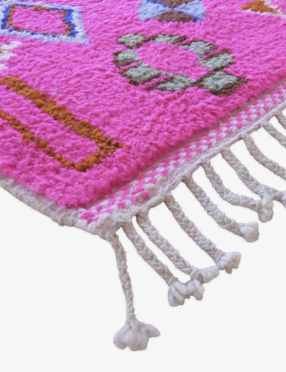 Playful Moroccan Wool Rug 8.1 x 5.9 ft / 246 x 181 cm - Surcoma