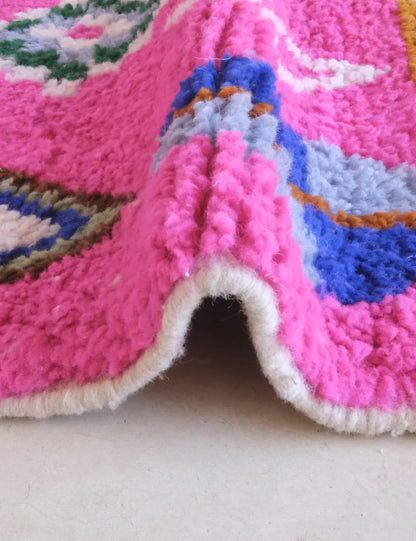 Playful Moroccan Wool Rug 8.1 x 5.9 ft / 246 x 181 cm - Surcoma