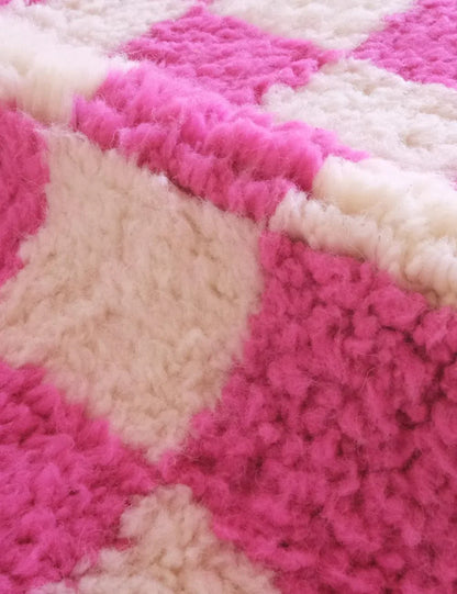 Checkered Neon Hot Pink Wool Rug 6.8 x 5.7 ft / 208 x 176 cm - Surcoma