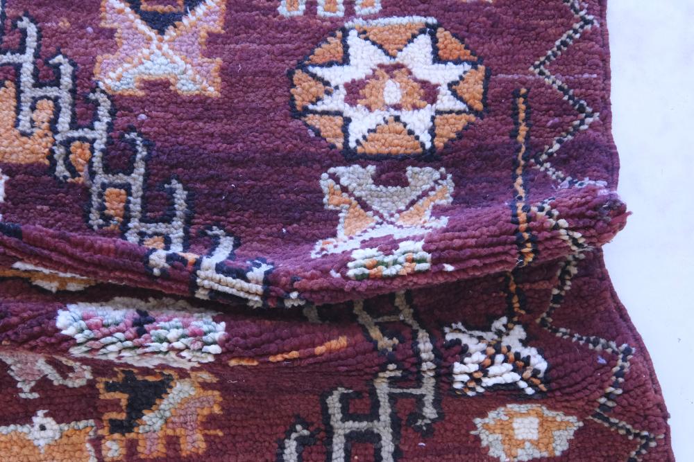 Moroccan Vintage Boujad Rug 8.9 x 5.8 ft / 272 x 178 cm