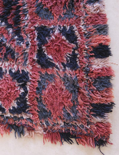 Faded Red Moroccan Wool Rug 10.9 x 6.8 ft / 332 x 210 cm - Surcoma