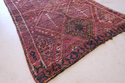 Moroccan Beni M'Guild Wool Rug 10.1 x 6.5 ft / 307 x 198 cm - Surcoma