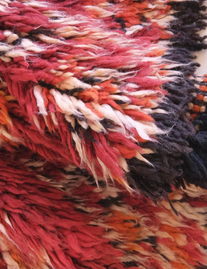 Bold Red Diamond Pattern Handwoven Wool 10.5 x 6.5 ft / 319 x 200 cm - Surcoma