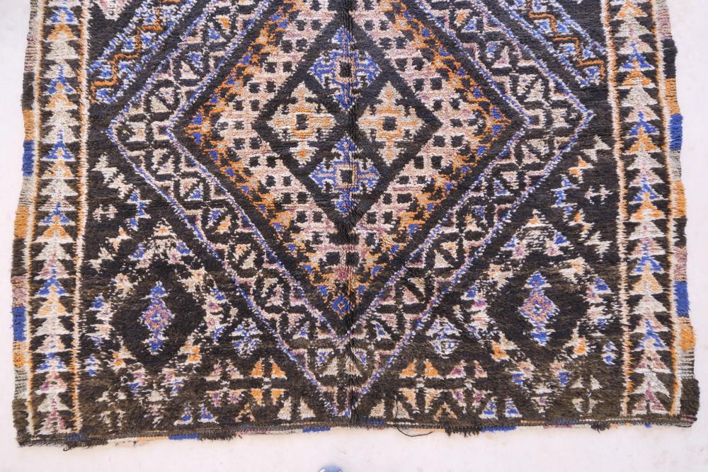 1980s Moroccan Beni MGuild Wool Rug 10.8 x 6.43 ft / 329 x 196 cm