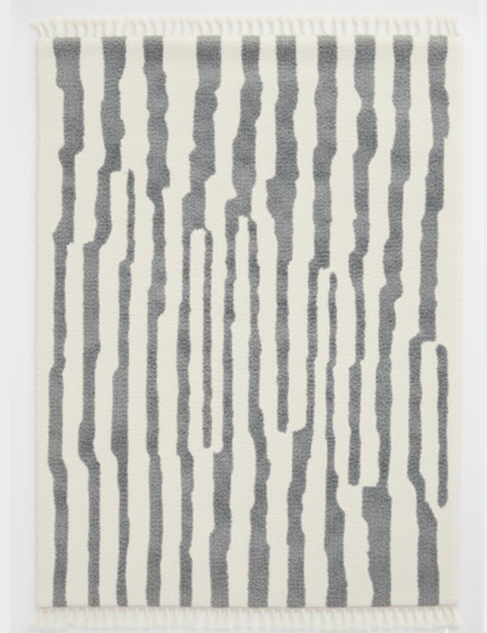 Minimalist Moroccan Wool Rug - Forma 25