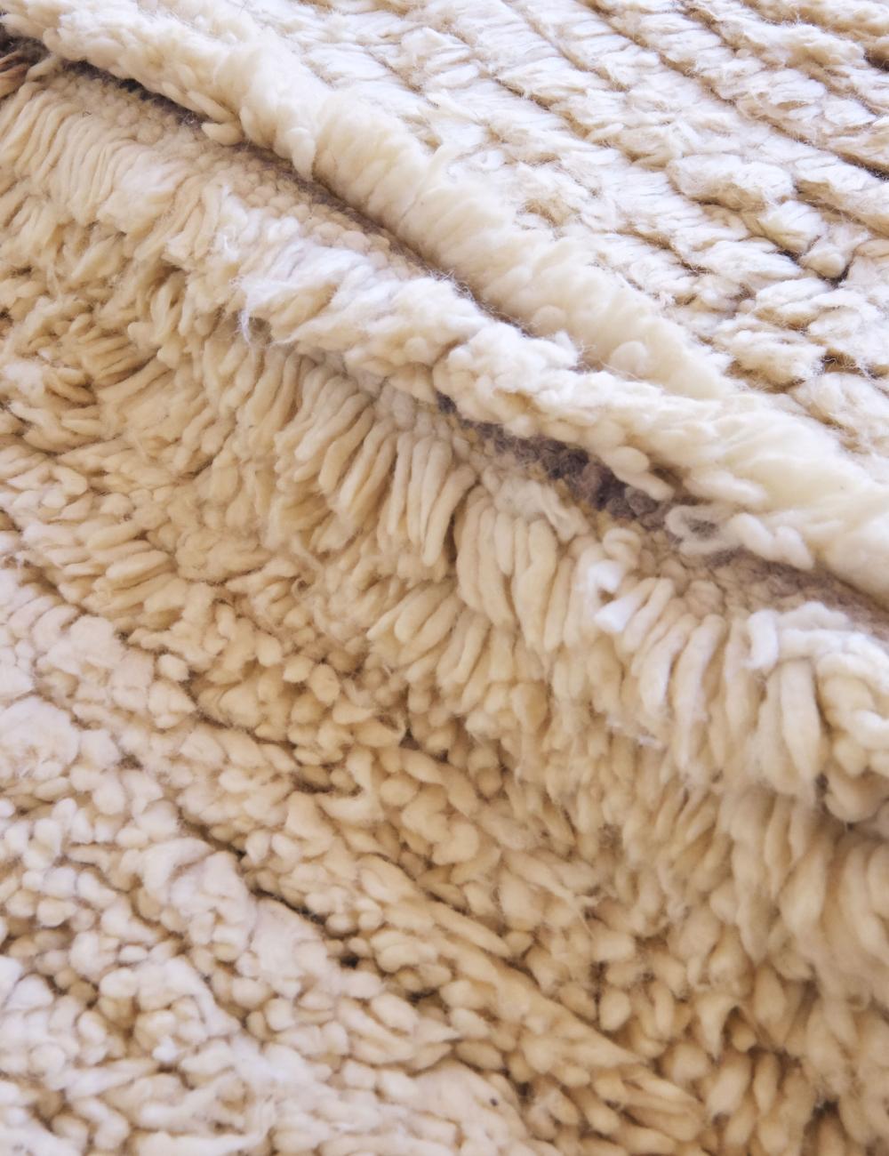 Moroccan Extra Large Wool Rug 13.1 x 9.2 ft / 398 x 282 cm