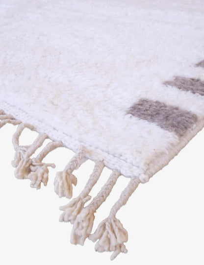 Handwoven Moroccan White Rug 11.5 x 8.2 ft / 350 x 250 cm - Surcoma