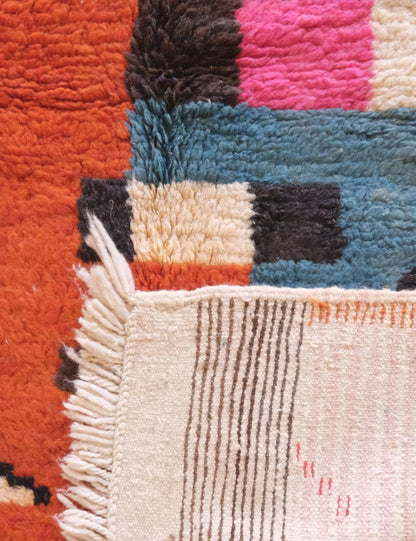 Moroccan Handknotted Wool Rug 6.3 x 4.3 ft / 193 x 131 cm - Surcoma