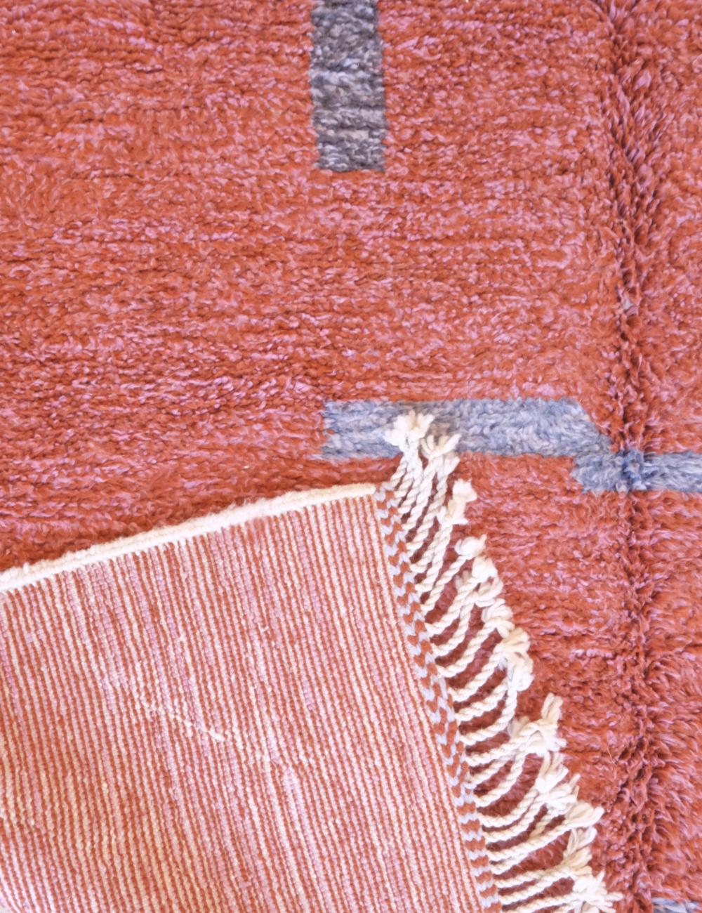 Moroccan Handknotted Wool Rug 10 x 6.6 ft / 304 x 203 cm