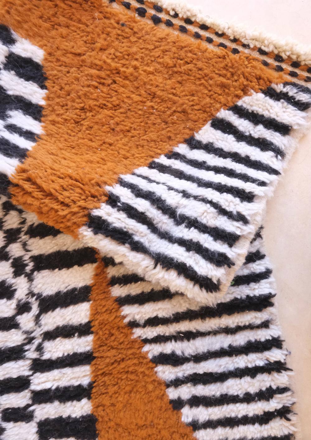 Moroccan Handknotted Wool Rug 6.1 x 2.1 ft / 185 x 65 cm