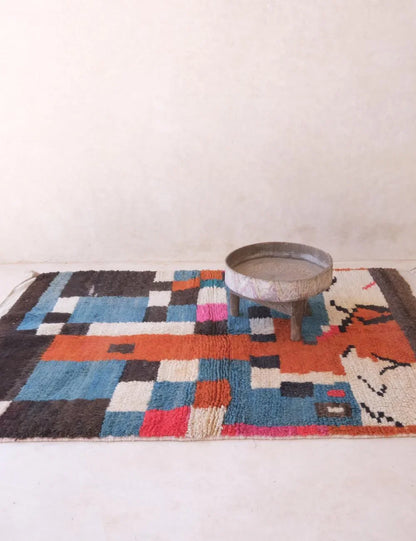 Moroccan Handknotted Wool Rug 6.3 x 4.3 ft / 193 x 131 cm - Surcoma