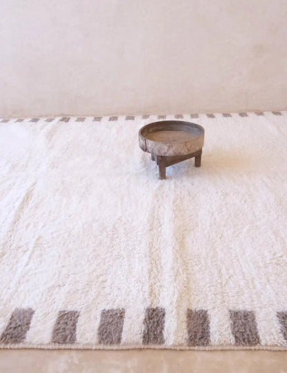 Handwoven Moroccan White Rug 11.5 x 8.2 ft / 350 x 250 cm - Surcoma