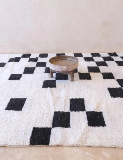 Contemporary Moroccan White and Black Rug 11.3 x 8 ft / 345 x 244 cm - Surcoma