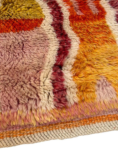 Colorful Beni Mrirt Moroccan Rug - Echoes Of Love 68