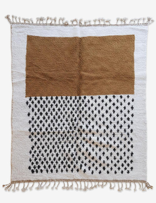 Handwoven Bold Moroccan Rug - 9 x 7.5 ft / 274 x 230 cm