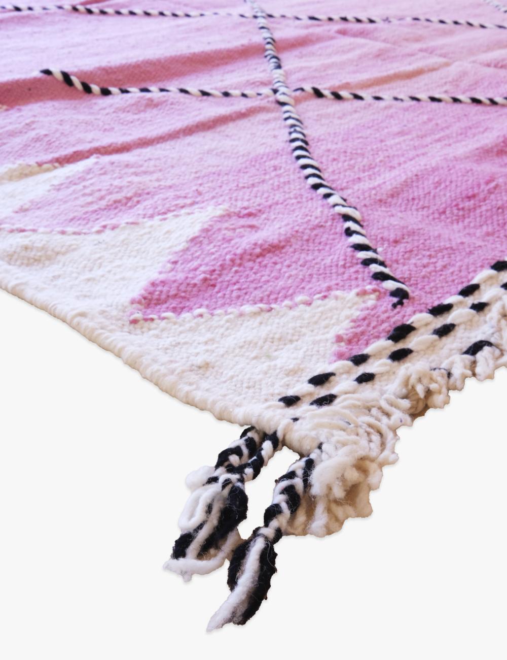Moroccan Pink Kilim Rug 8.4 x 6.1 ft / 256 x 186 cm