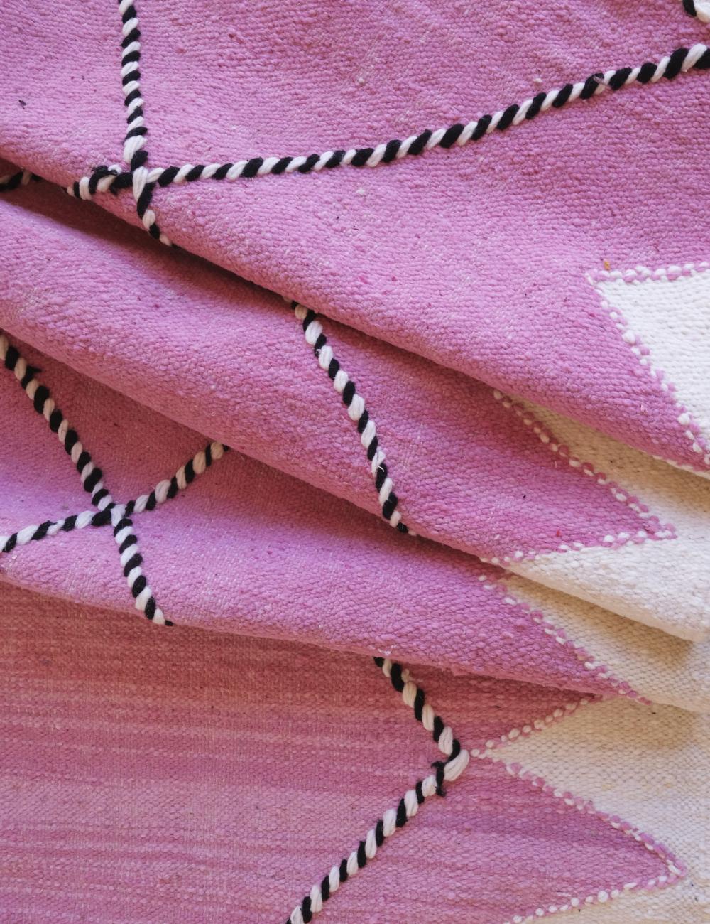 Moroccan Pink Kilim Rug 8.4 x 6.1 ft / 256 x 186 cm