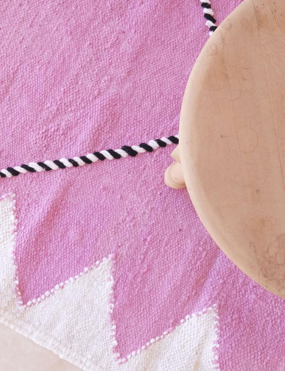 Moroccan Pink Kilim Rug 8.4 x 6.1 ft / 256 x 186 cm