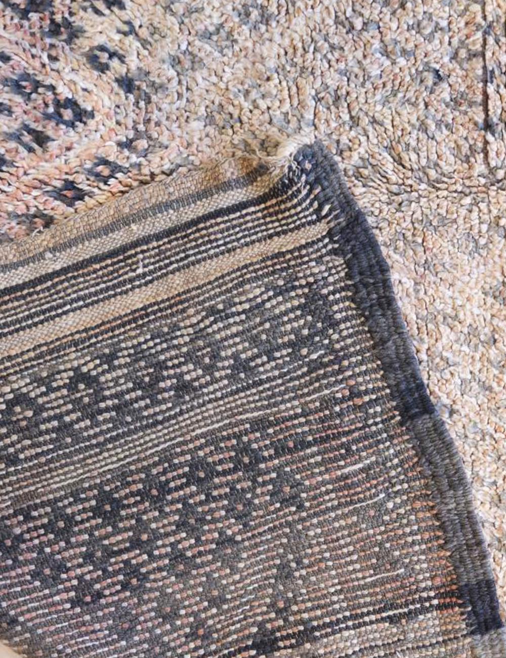 Authentic Moroccan Vintage Rug 10 x 6.5 ft / 304 x 198 cm