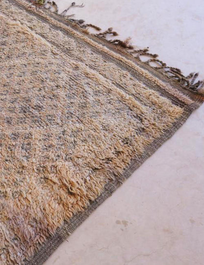 Authentic Moroccan Vintage Rug 10 x 6.5 ft / 304 x 198 cm